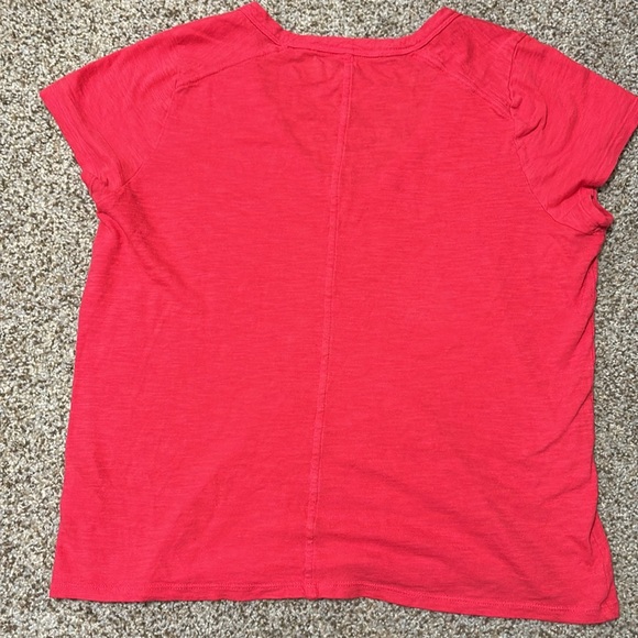Banana Republic V-neck, Slub Cotton Tee, Raspberry, Sz L - Picture 2 of 2